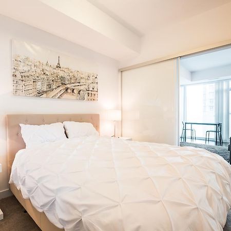 Downtown Luxury Lakeview Condo Торонто Екстер'єр фото