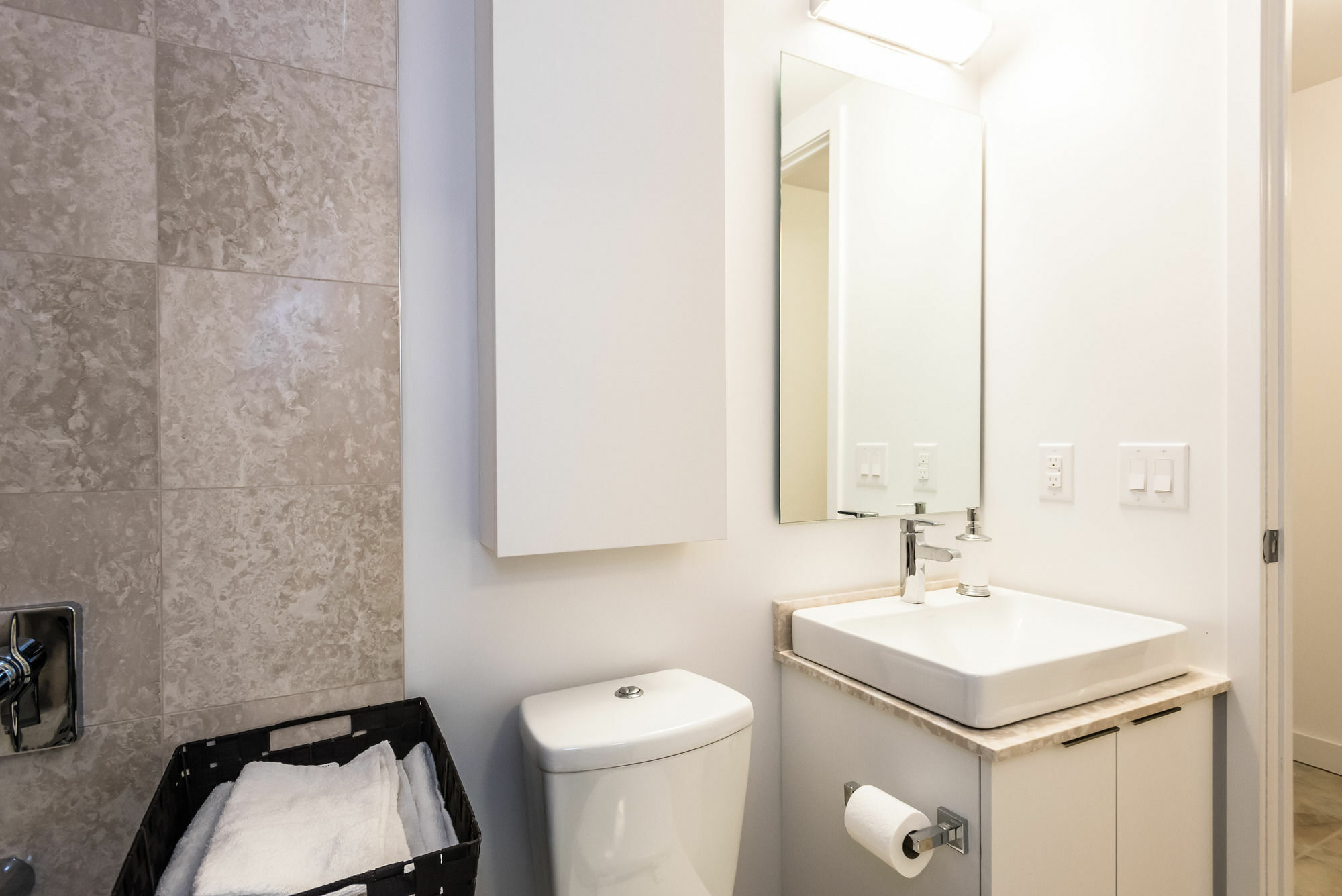 Downtown Luxury Lakeview Condo Торонто Екстер'єр фото