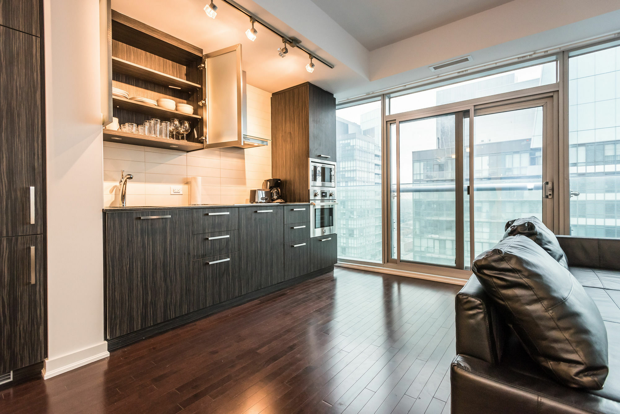 Downtown Luxury Lakeview Condo Торонто Екстер'єр фото