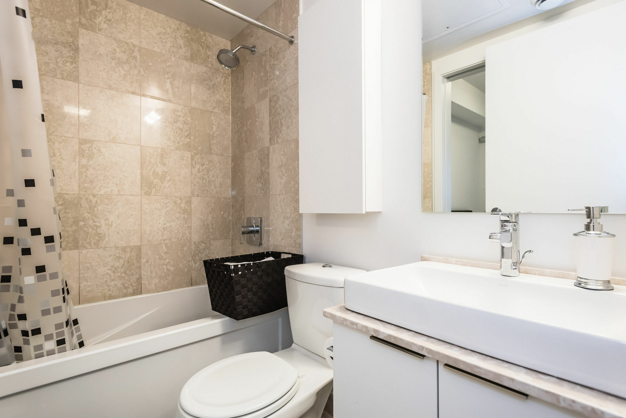 Downtown Luxury Lakeview Condo Торонто Екстер'єр фото